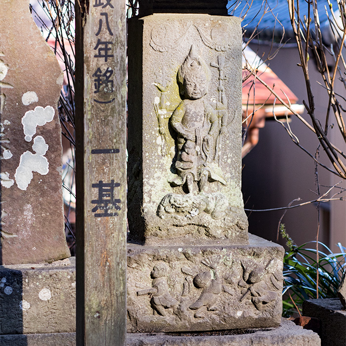 鎌倉　権五郎神社の庚申塔